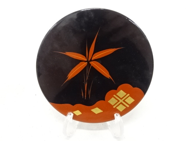 Lacquerware